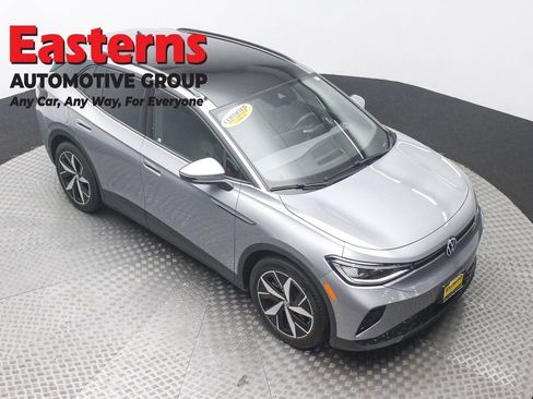 Used 2023 Volkswagen ID.4 Pro S image 3