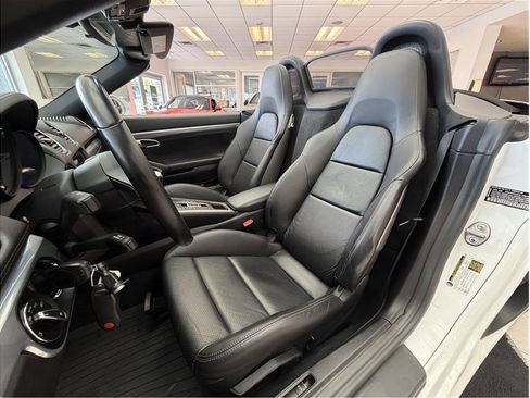 Used 2019 Porsche 718 Boxster image 22