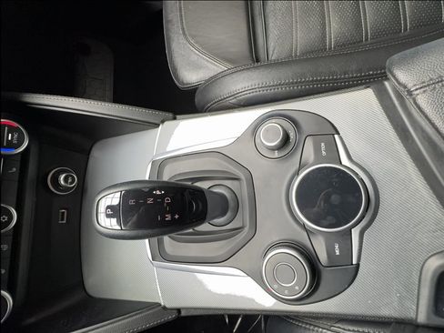 Used 2018 Alfa Romeo Stelvio Ti Sport AWD/4WD image 44