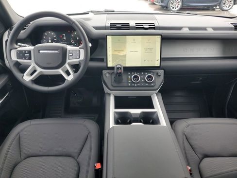 New 2026 Land Rover Defender 130 X-Dynamic SE AWD/4WD image 27