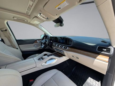 Used 2021 Mercedes-Benz GLS 450 4MATIC image 15