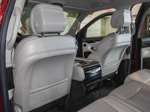 Used 2022 Jeep Wagoneer Series II image 10