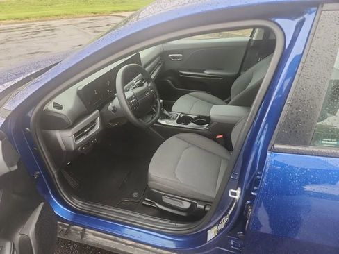 Used 2025 Kia K4 FWD image 6