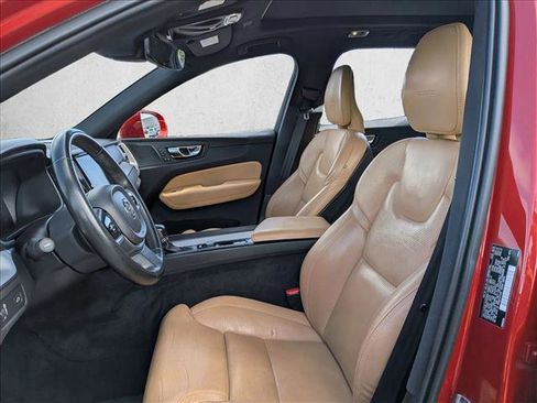 Used 2019 Volvo XC60 T5 Inscription w/ Protection Package Premier FWD image 15