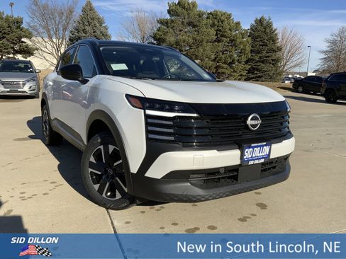 New 2026 Nissan Kicks SV w/ SV Premium Package image 2