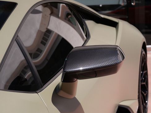 Used 2023 Lamborghini Huracan Tecnica RWD image 12