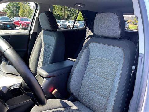 Used 2024 Chevrolet Equinox LT AWD/4WD image 10
