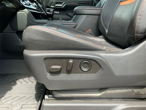 Used 2023 GMC Sierra 1500 AT4 w/ AT4 Premium Package image 28