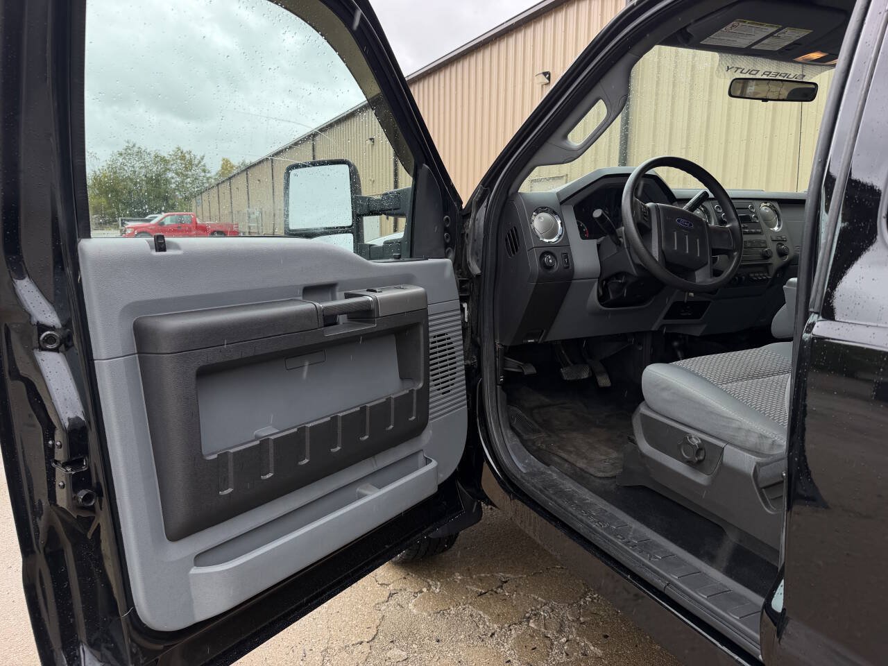 Used 2012 Ford F250 XLT w/ Snow Plow Prep Pkg AWD/4WD image 13
