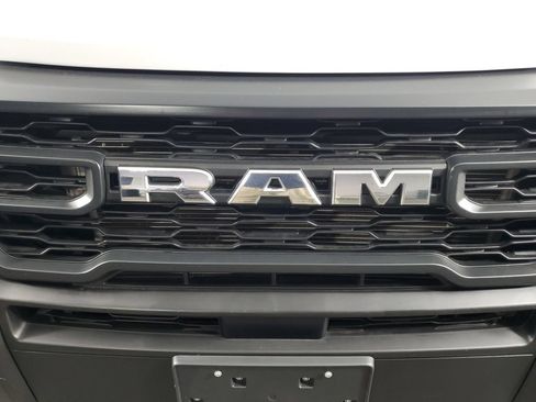 Used 2025 RAM ProMaster 2500 w/ Convenience Group FWD image 10