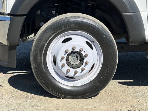 Certified 2021 Ford F550 4x4 Crew Cab Super Duty image 24