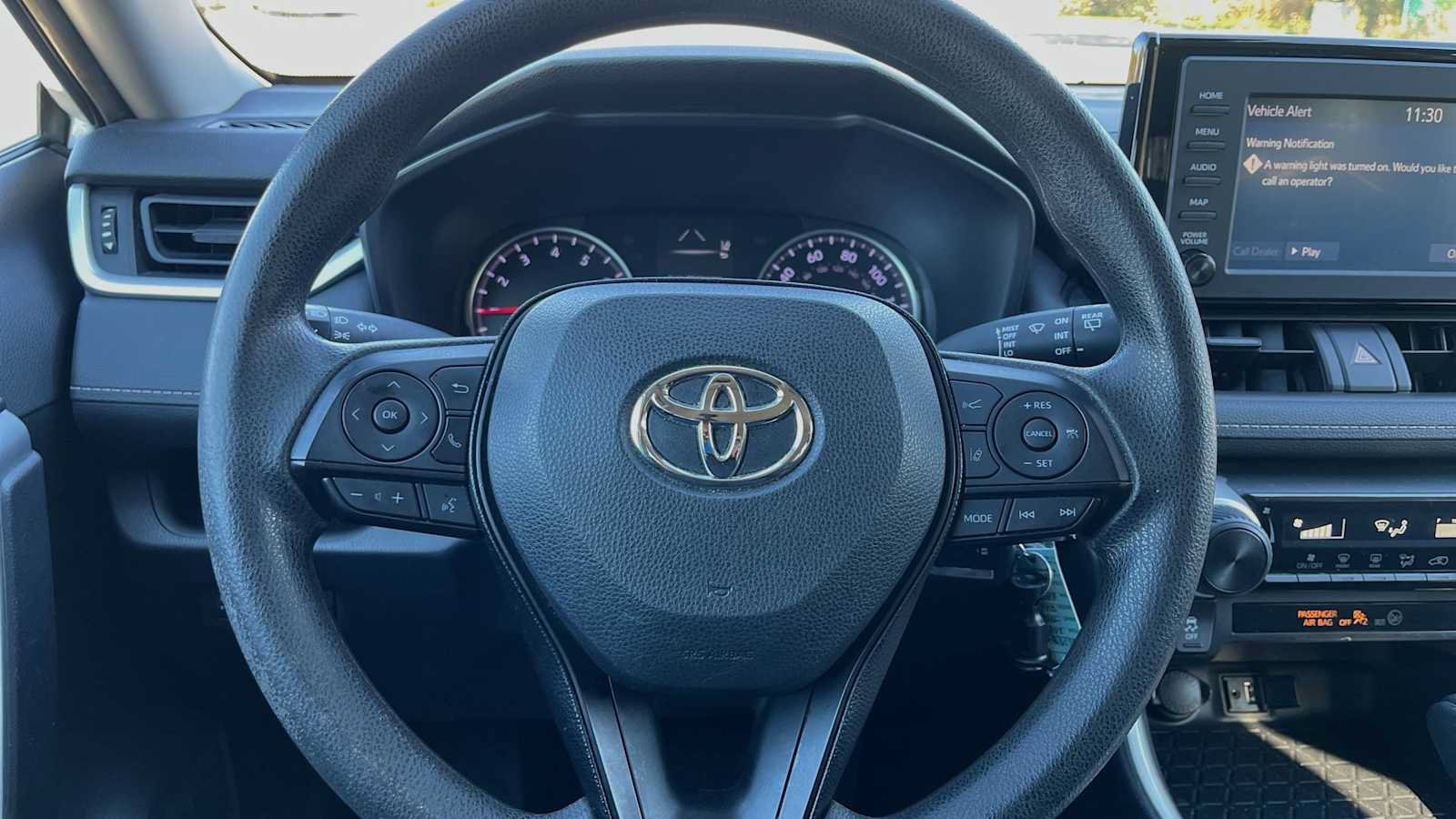 Used 2019 Toyota RAV4 LE FWD image 36