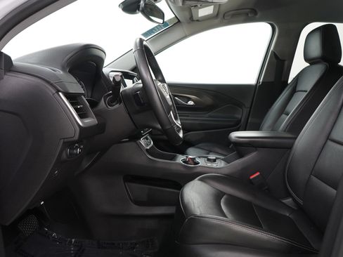 Used 2024 GMC Terrain SLT w/ Elevation Edition image 19