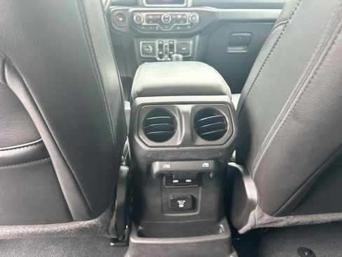 Used 2022 Jeep Wrangler Unlimited Sahara AWD/4WD image 23