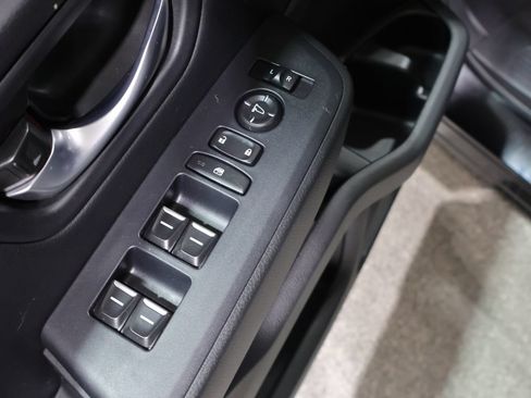 Used 2025 Honda Pilot EX-L image 13