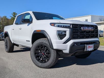 New 2026 GMC Canyon Elevation w/ Convenience Package