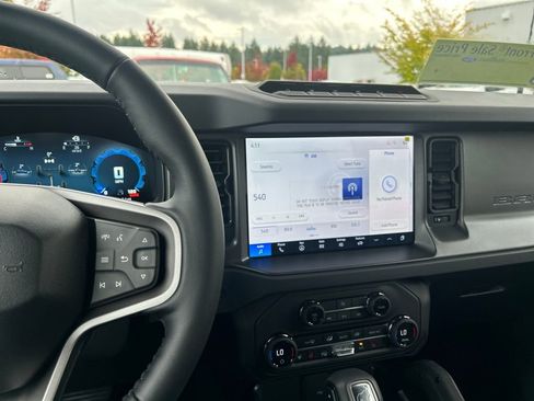 New 2025 Ford Bronco Badlands image 22