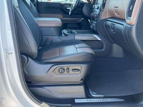 Used 2023 Chevrolet Silverado 2500 High Country image 25