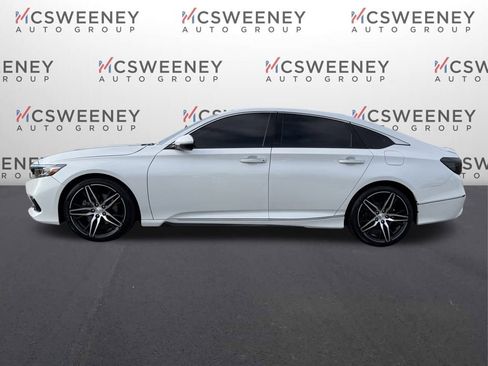 Used 2021 Honda Accord Touring image 2