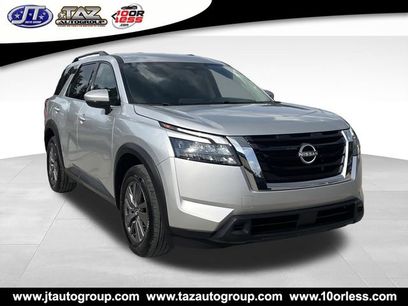 Used 2025 Nissan Pathfinder SV
