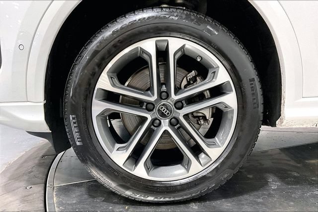 Used 2026 Audi Q5 Premium AWD/4WD image 5