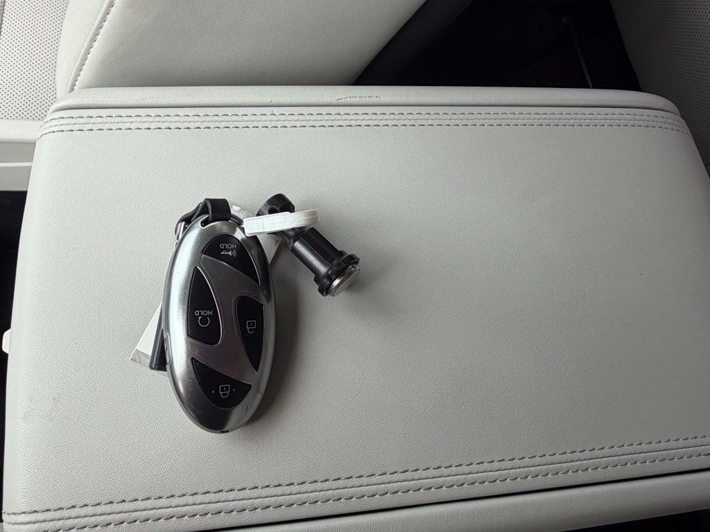 Used 2024 Hyundai Santa Fe SEL FWD image 29