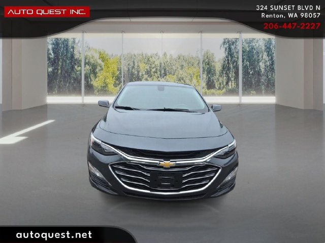 Used 2021 Chevrolet Malibu LT FWD image 2