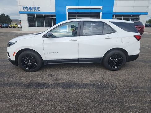 Used 2023 Chevrolet Equinox LS w/ LS Convenience Package AWD/4WD image 4