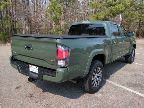 Used 2021 Toyota Tacoma Limited image 4