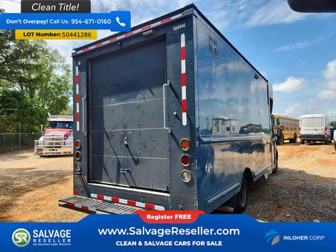 Used 2022 Ford Transit 350 DRW RWD image 4