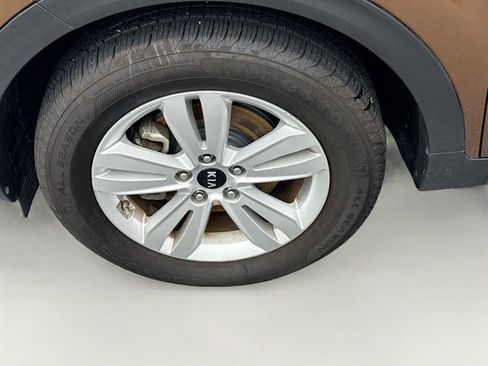 Used 2017 Kia Sportage LX AWD/4WD image 37