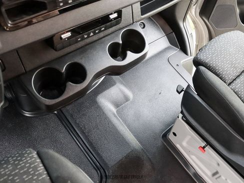 Used 2023 Mercedes-Benz Sprinter 2500 image 37