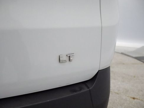 Used 2018 Chevrolet Traverse LT AWD/4WD image 19