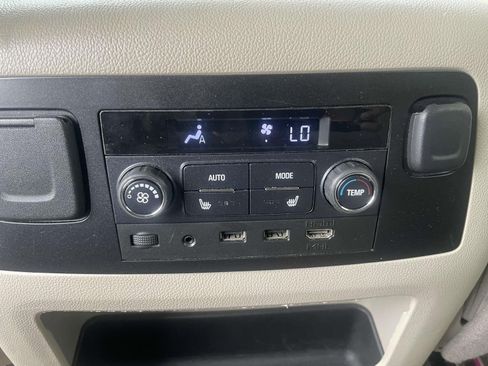 Used 2017 GMC Yukon Denali w/ Open Road Package AWD/4WD image 12
