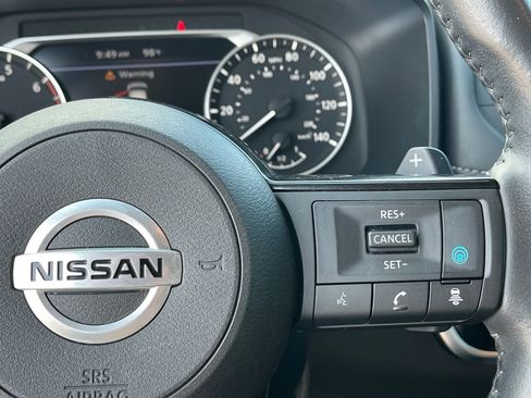 Used 2021 Nissan Rogue SV w/ Premium Package FWD image 20