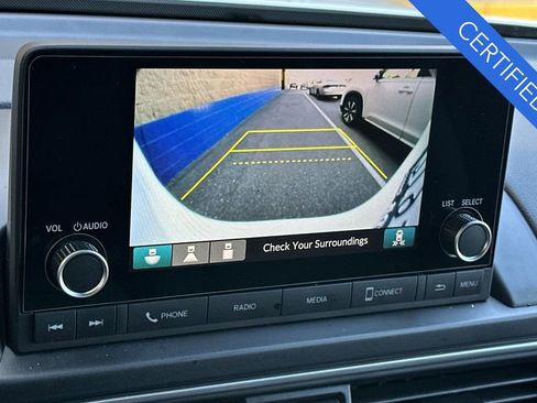 Certified 2025 Honda Pilot Sport image 23