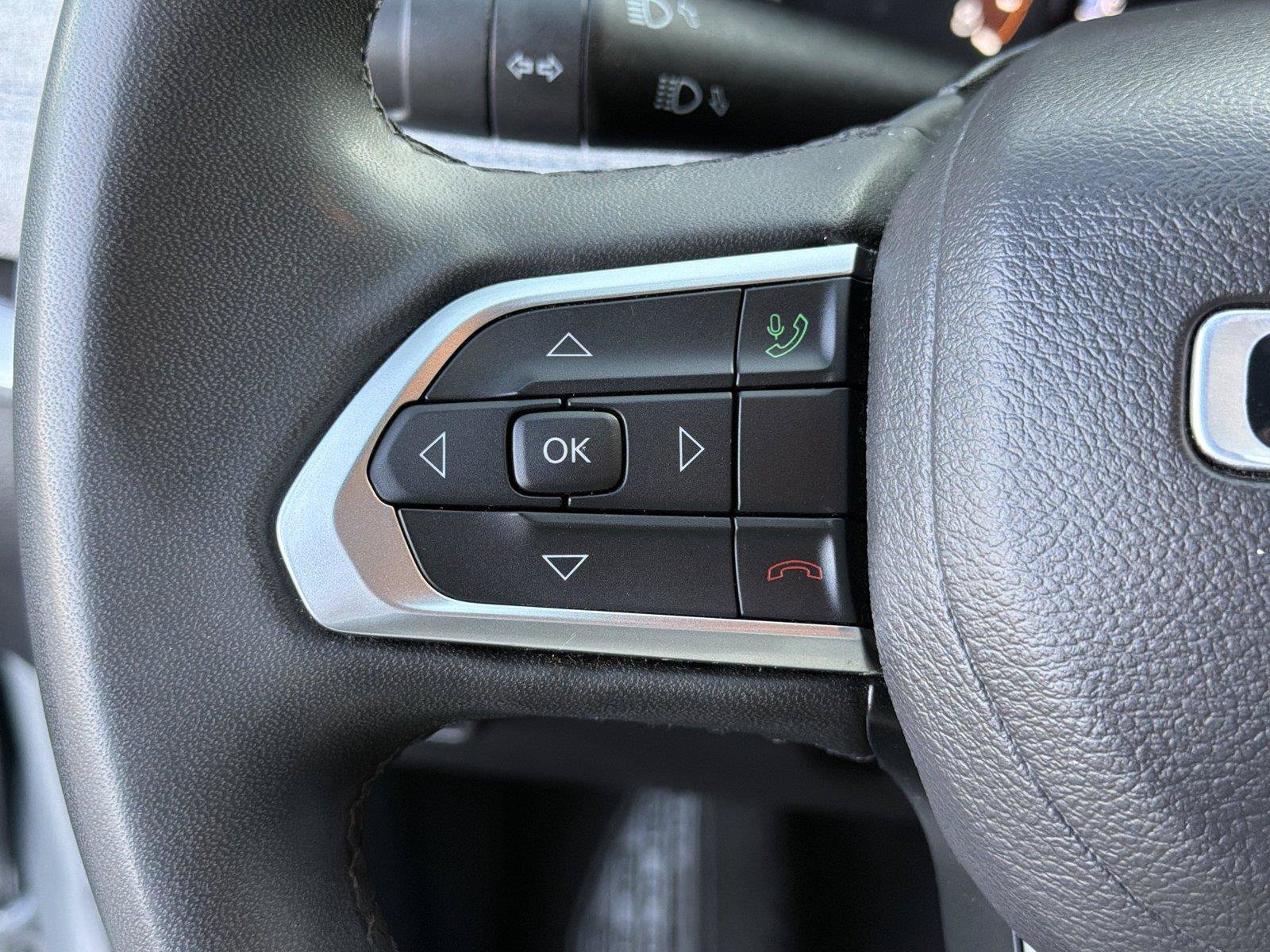 Used 2024 Jeep Compass Latitude AWD/4WD image 24