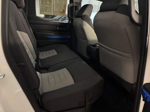 Used 2025 Toyota Tacoma TRD Off-Road image 37