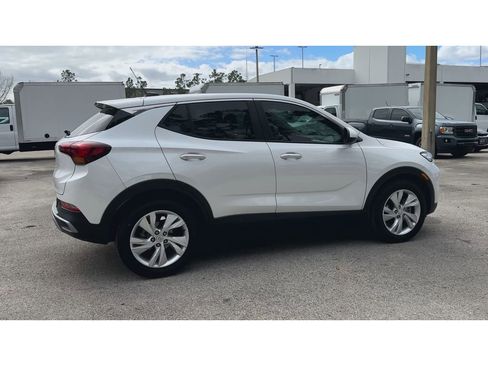 Certified 2024 Buick Encore GX Preferred w/ Comfort Package image 9