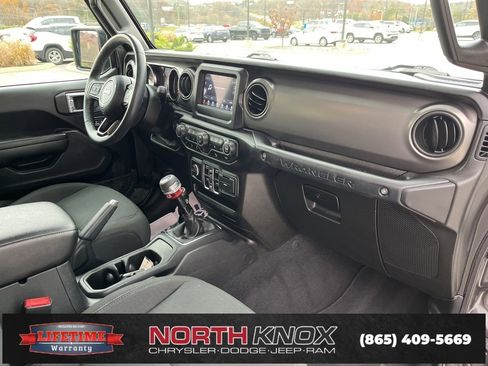Used 2021 Jeep Wrangler Unlimited Sport image 28