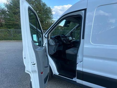 Used 2016 Ford Transit 250 148 Medium Roof image 27