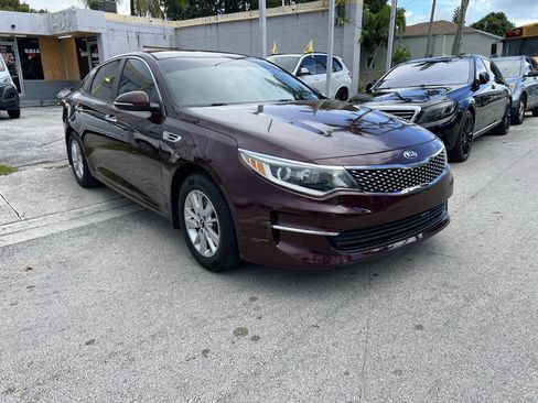 Used 2016 Kia Optima LX w/ LX Convenience Package image 4