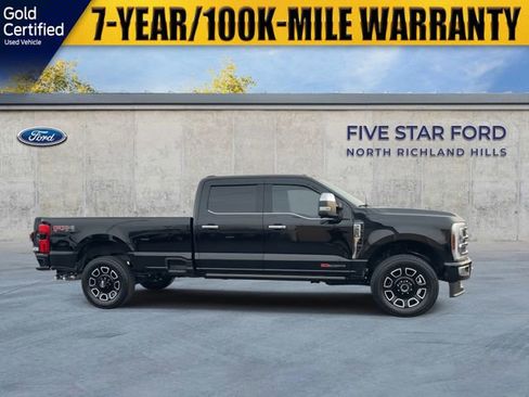 Used 2024 Ford F250 Platinum image 11