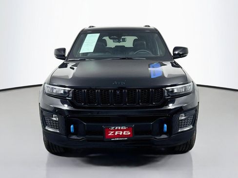 Used 2023 Jeep Grand Cherokee Trailhawk w/ Luxury Tech Group III AWD/4WD image 8