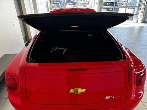 Used 2004 Chevrolet SSR w/ Preferred Equipment Group image 33