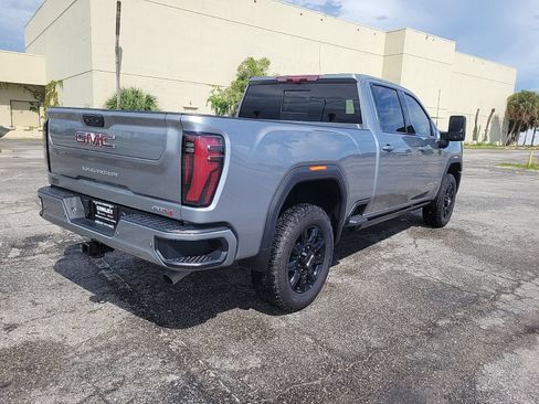 Used 2026 GMC Sierra 2500 AT4 w/ AT4 Premium Plus Package AWD/4WD image 5
