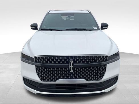 New 2026 Lincoln Navigator L Reserve image 8