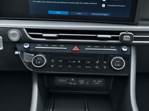 Used 2025 Hyundai Sonata Limited FWD image 15