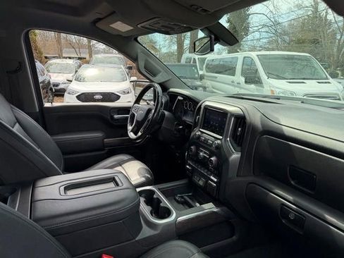 Used 2021 Chevrolet Silverado 1500 LTZ w/ Z71 Off-Road Package image 12