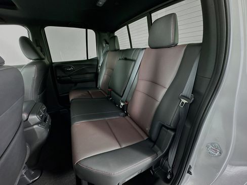 Certified 2025 Honda Ridgeline Black Edition image 25
